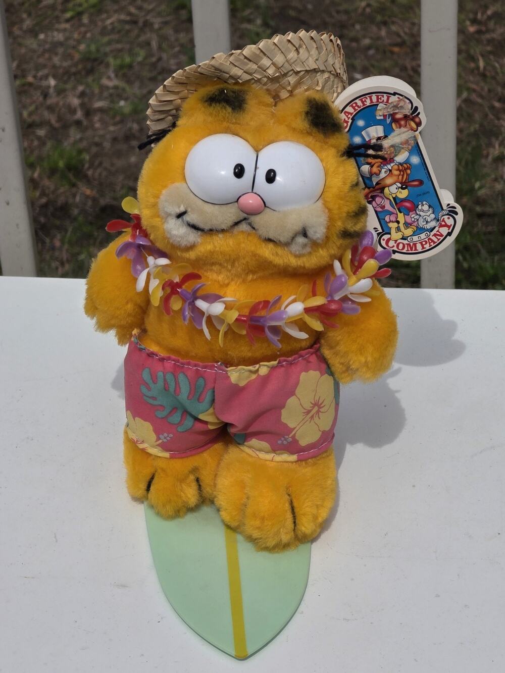 Vintage 1978 Garfield Wave Rider w/Surfboard Plush w/tag 7" Tall by Dakin